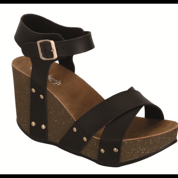 Shoes - Black Mara Wedge